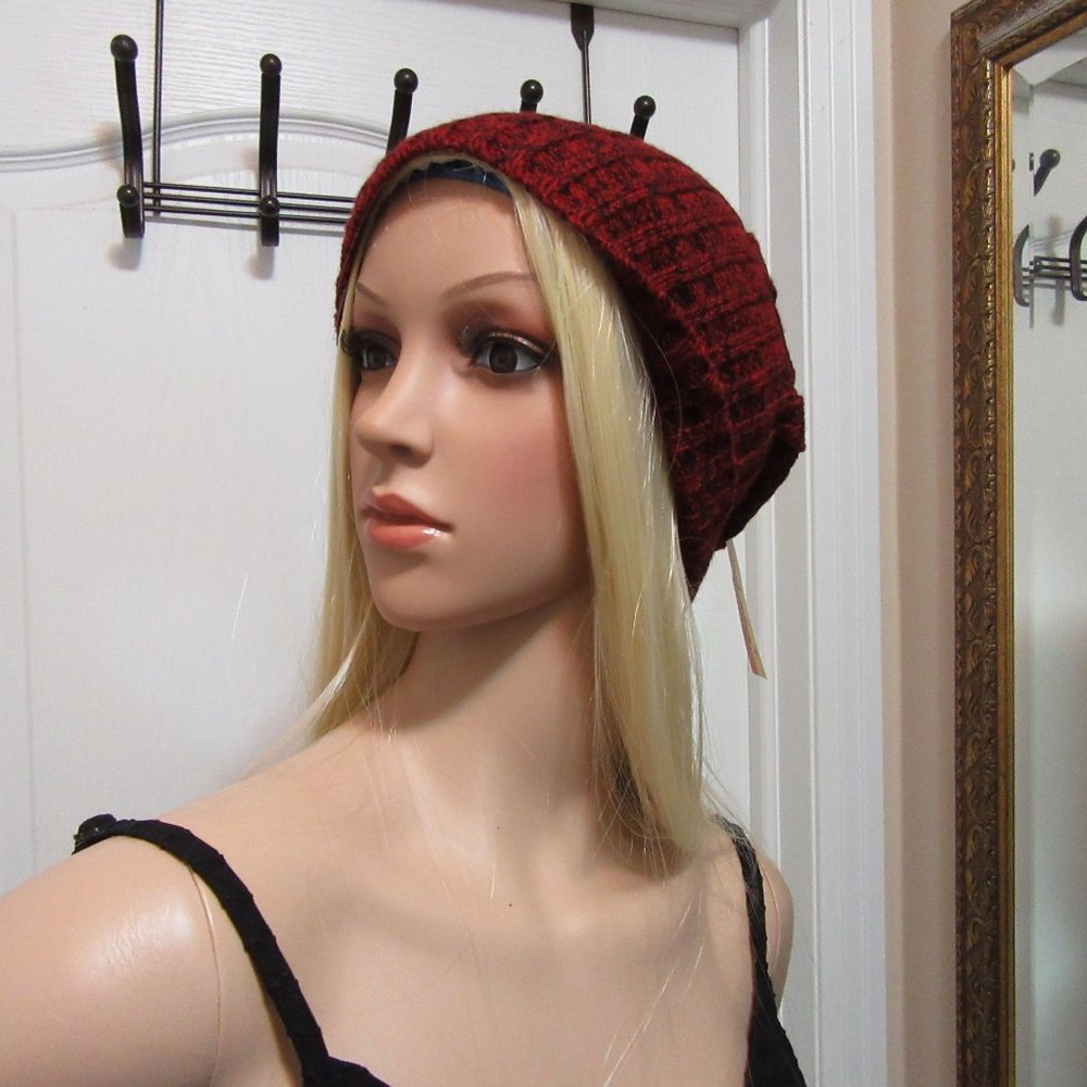 Red/ Blk Multi mix Touque - Picture 4 of 11